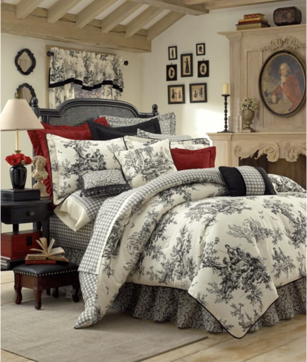 Image for the Bouvier Black Bedding Collection