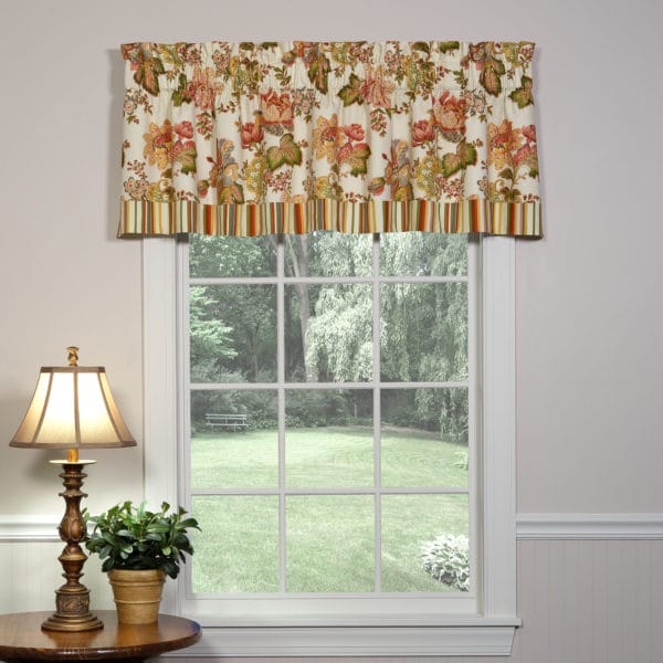 Luxuriance Straight Valance with Band