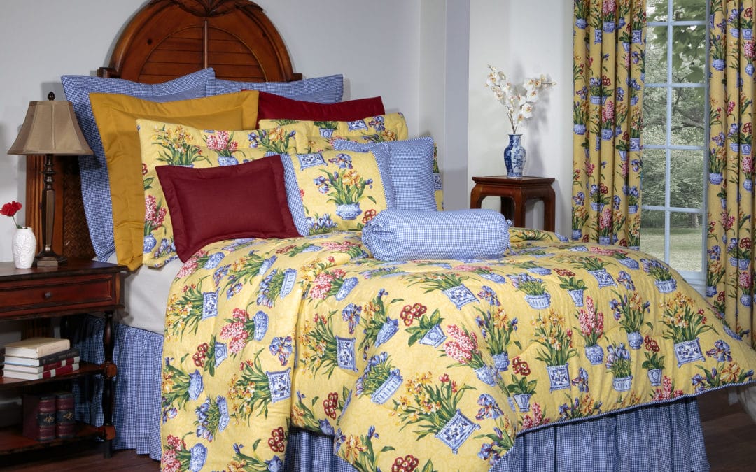 Melanie Buttercream Comforter Set