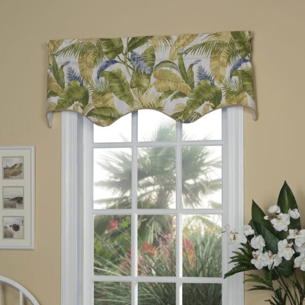 Cayman II Scalloped Filler Valance