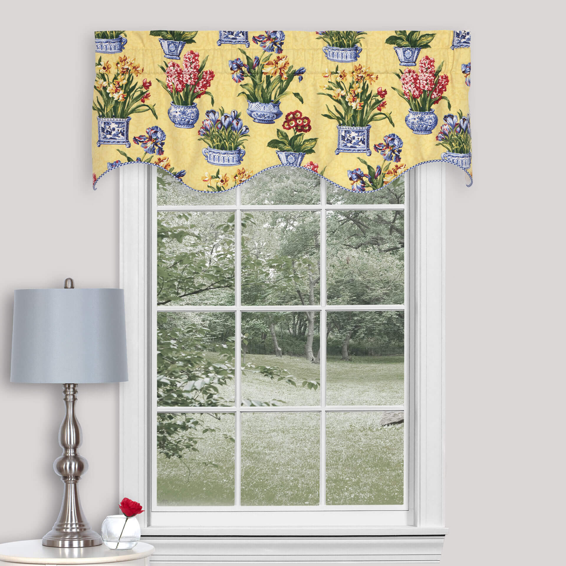 Melanie Buttercream Scalloped Filler Valance