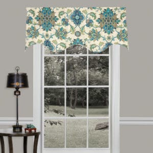 Brooklyn II Scalloped Filler Valance