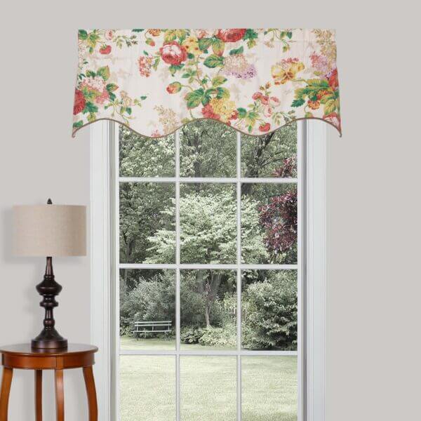 Cottage Rose Scalloped Filler Valance