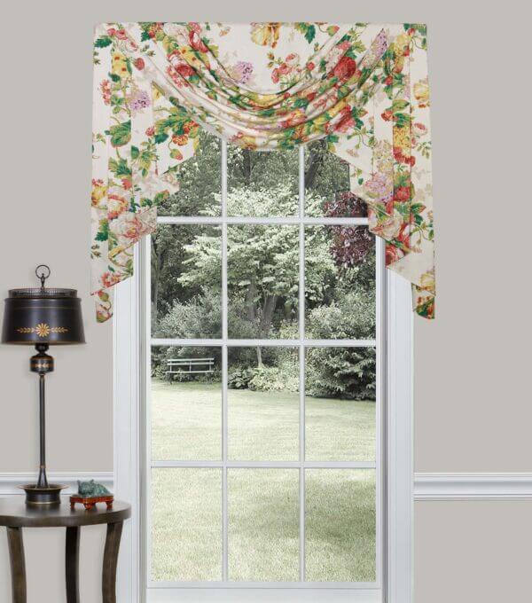 Cottage Rose Jabot and Cascade Set