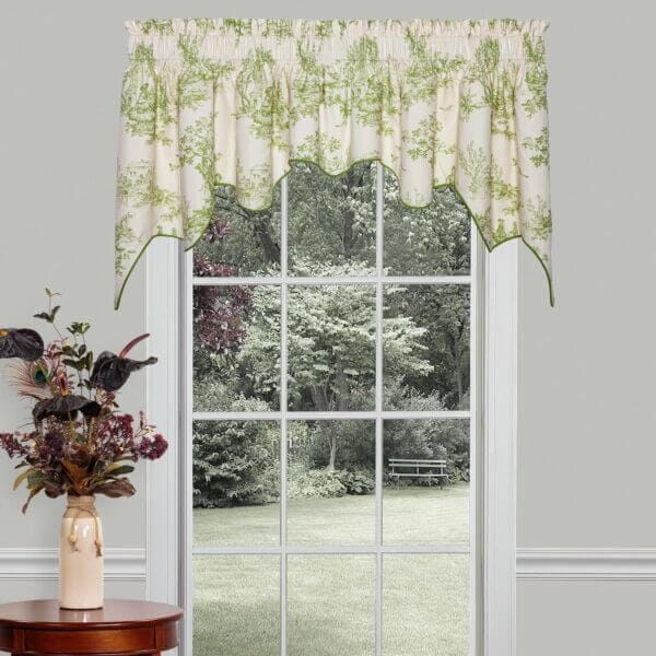 Bouvier Green Shower Curtain - Leaf